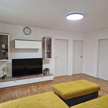 Patricia House Apartment Ljubljana Bagian luar foto