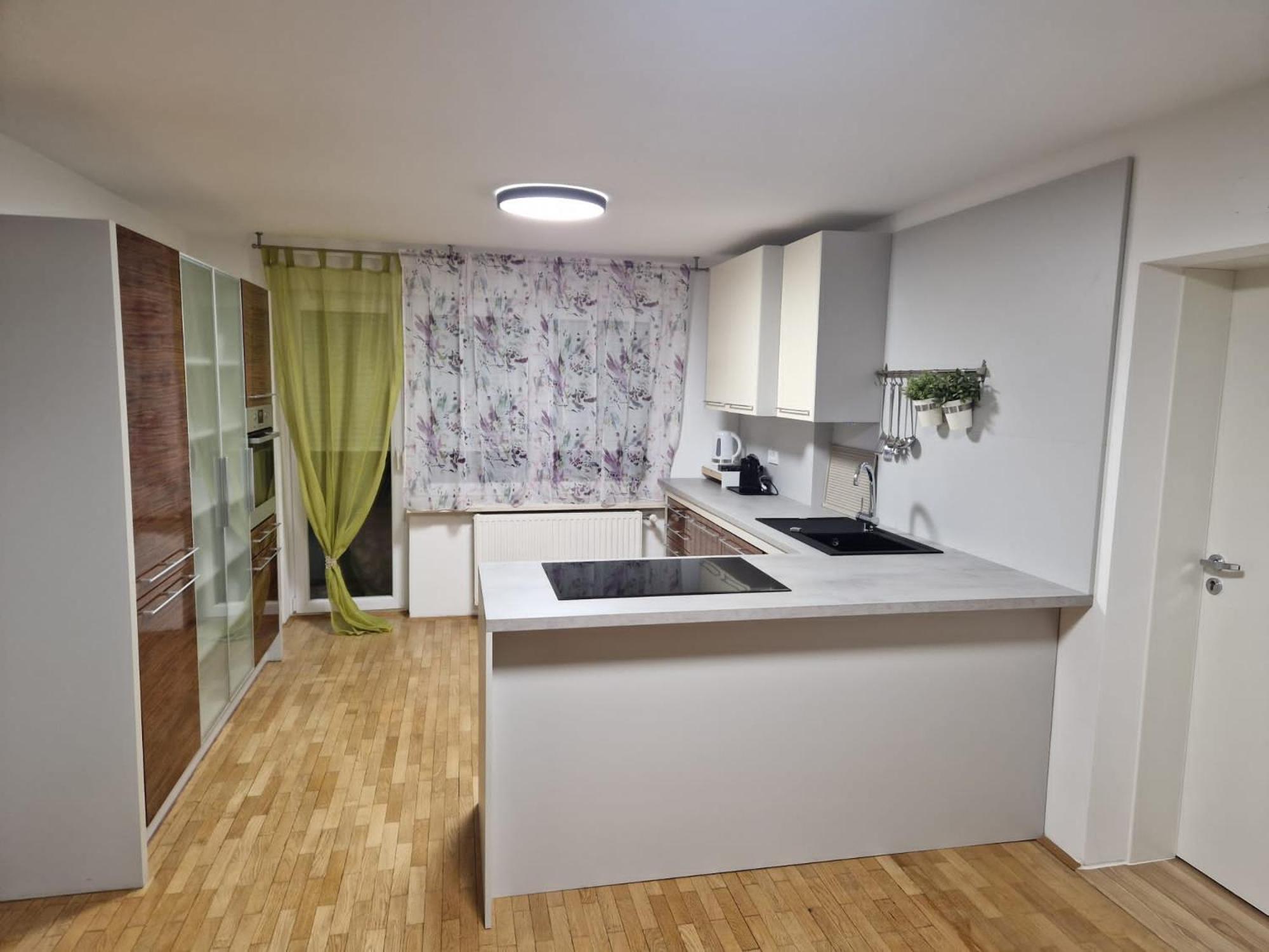 Patricia House Apartment Ljubljana Bagian luar foto